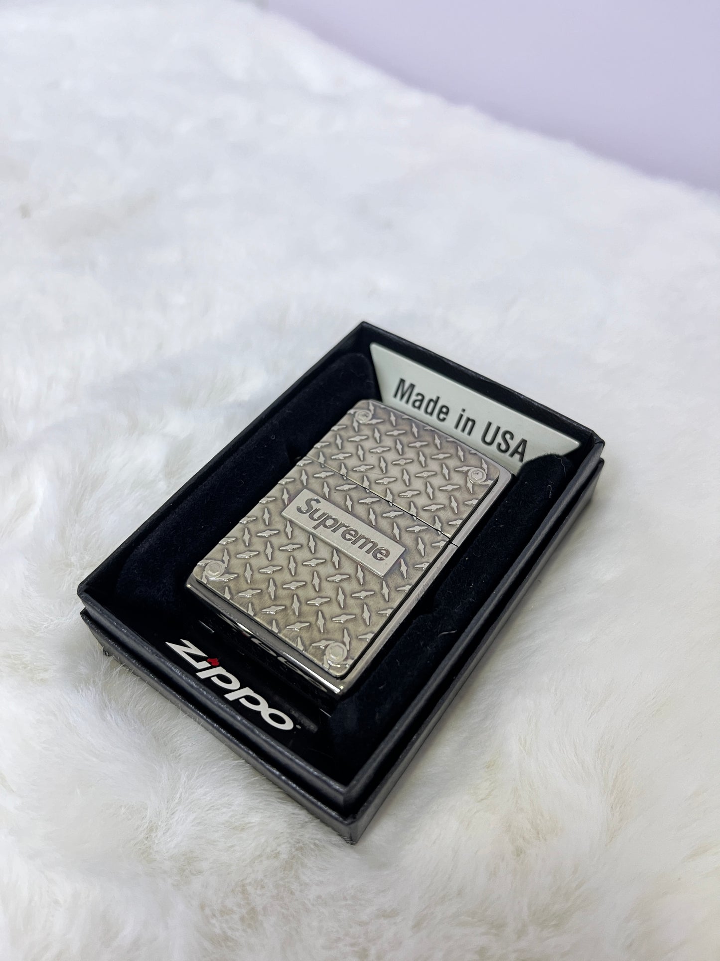 Supreme Diamond Plate Zippo Metal