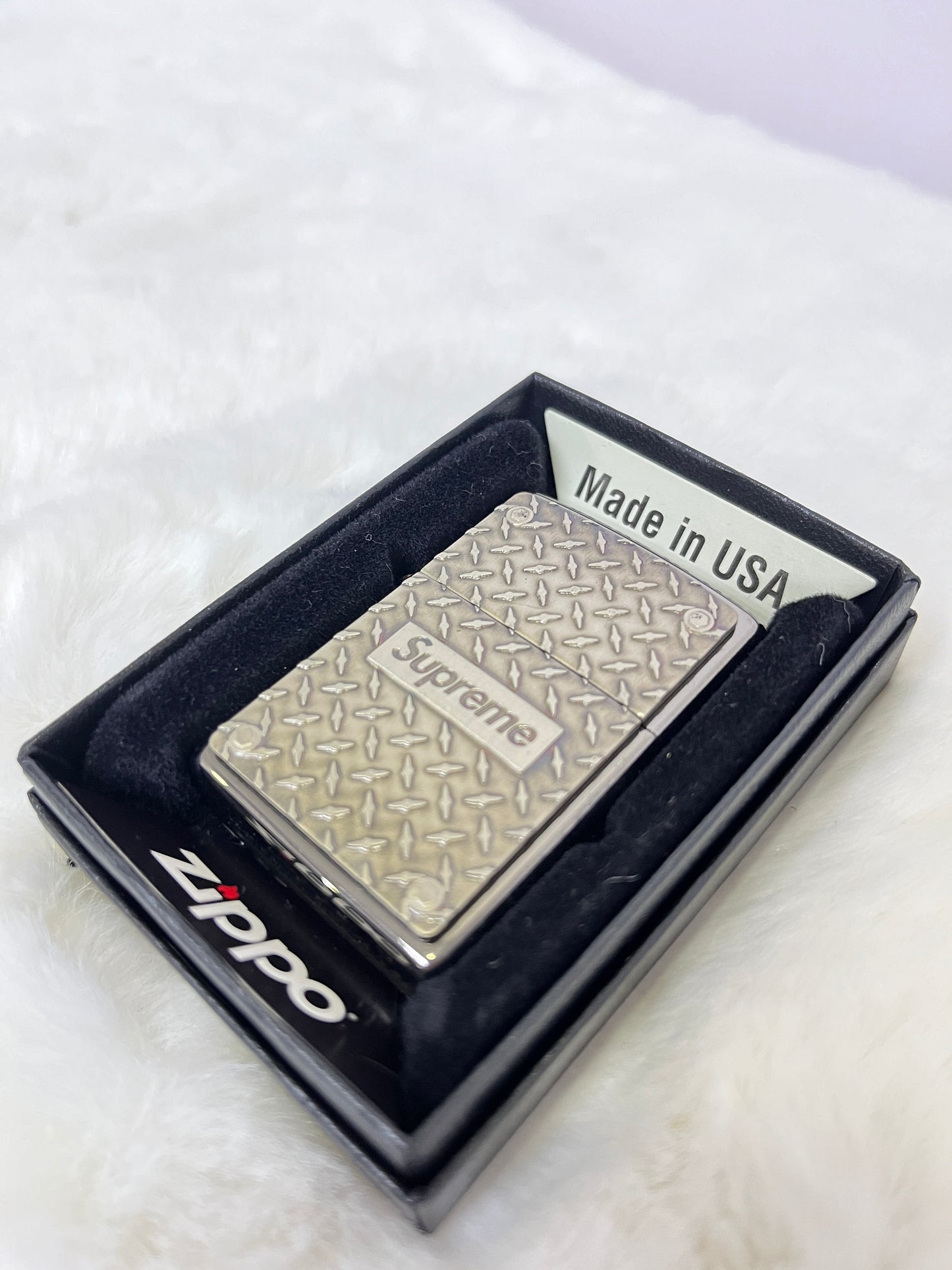 Supreme Diamond Plate Zippo Metal