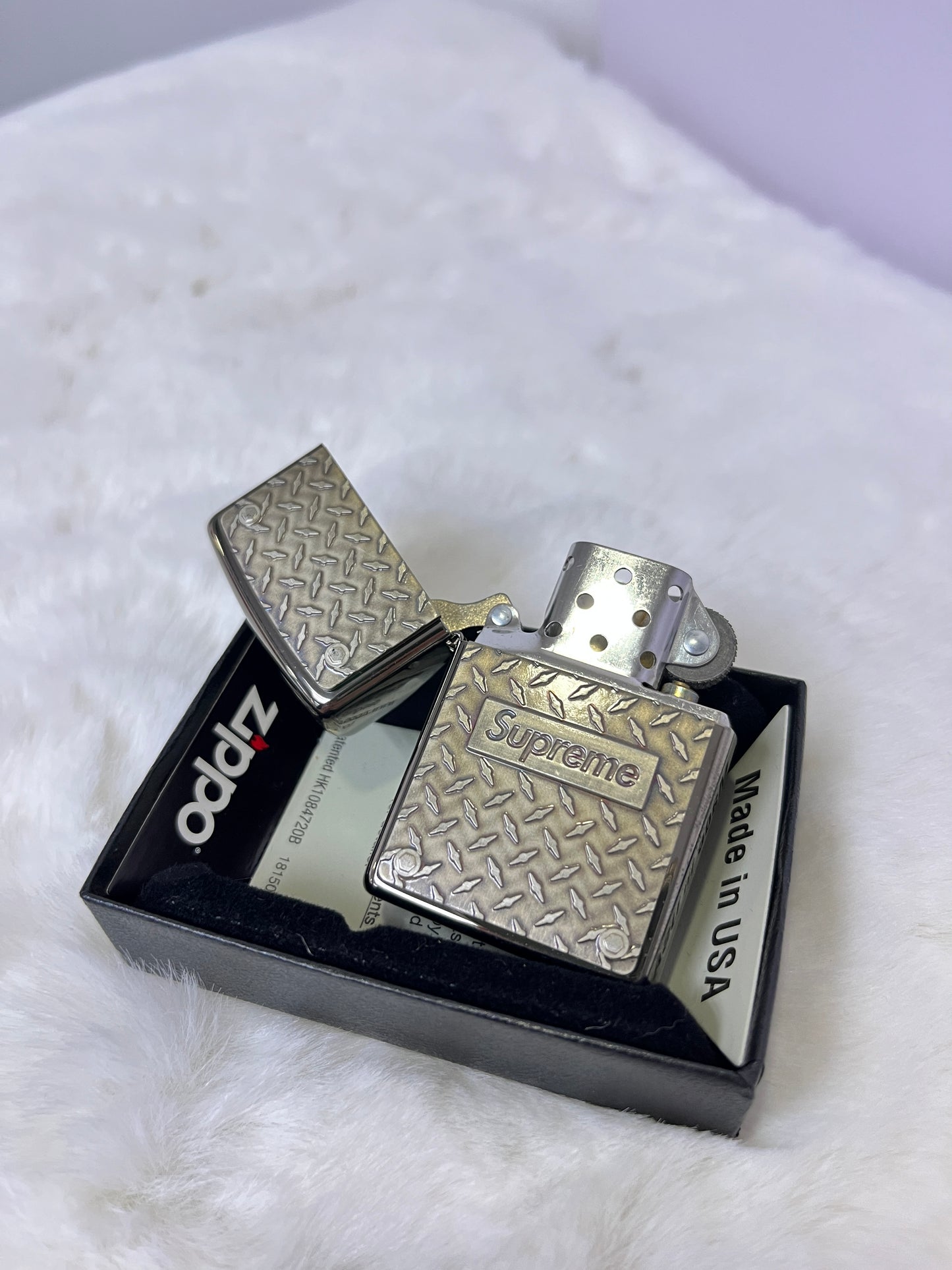 Supreme Diamond Plate Zippo Metal