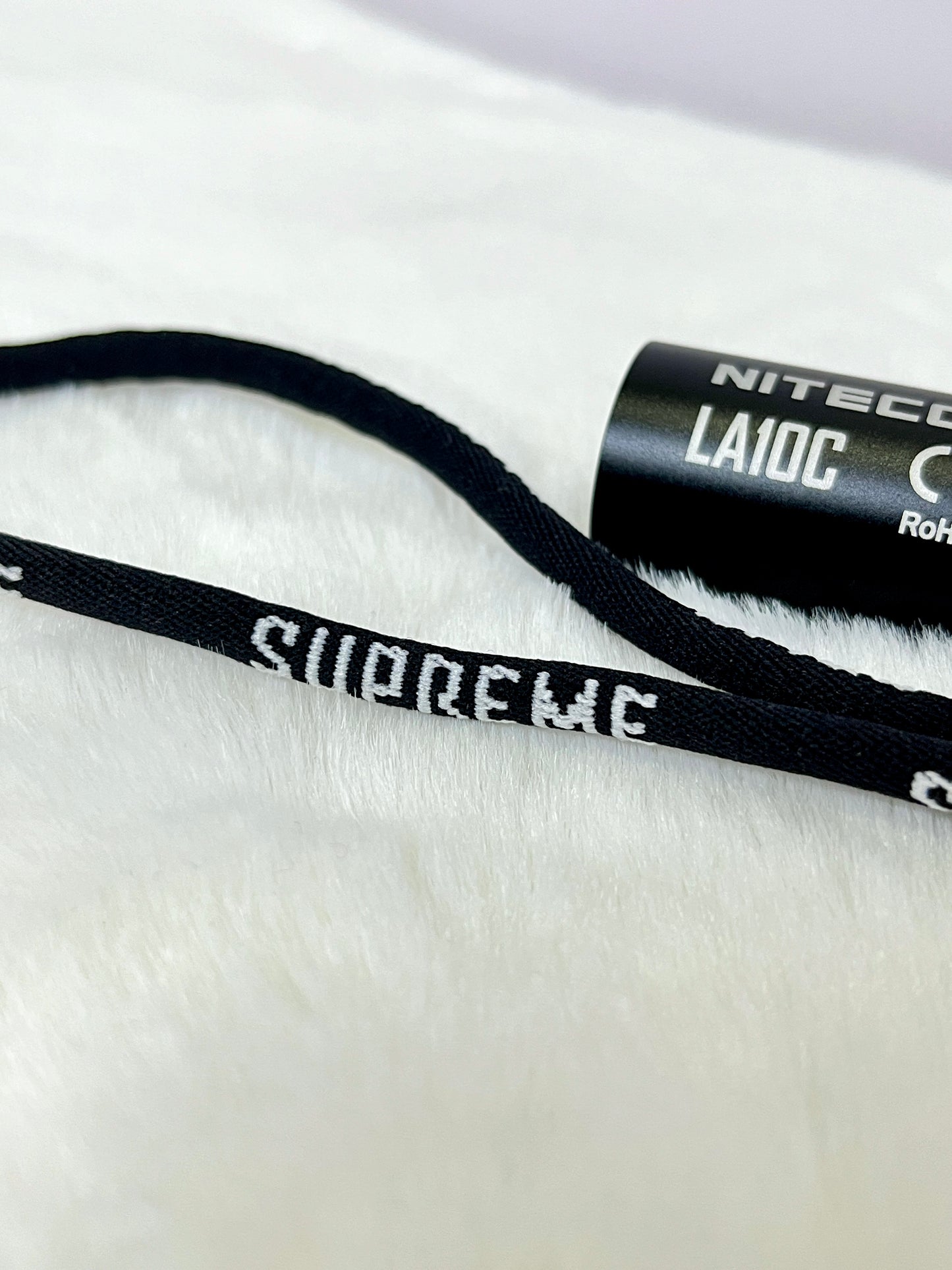 Supreme NITECORE Mini Magnetic Flashlight Black