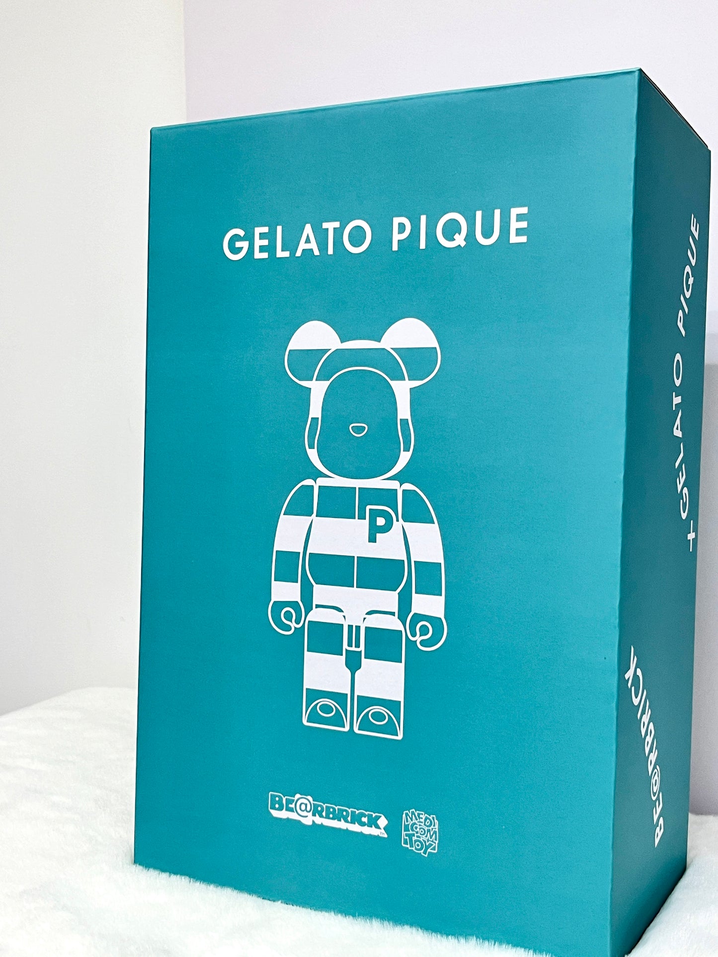 Bearbrick x Gelato Pique Pajamas 400% White/Blue