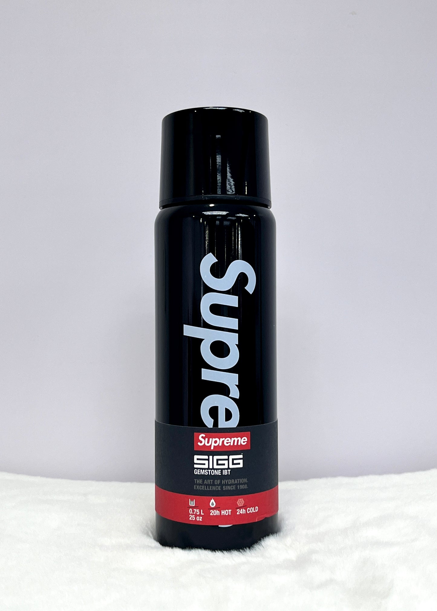 Supreme SIGG Vacuum Insulated 0.75L Bottle Black