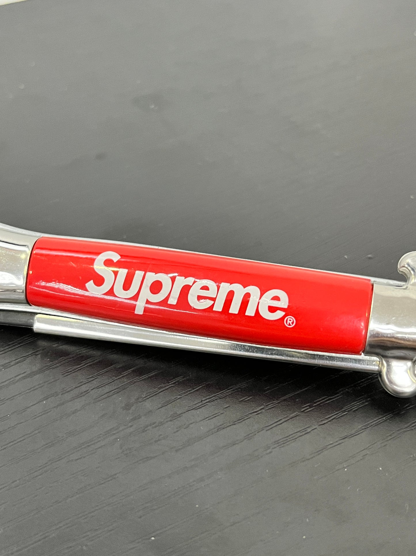 Supreme Switchable Comb