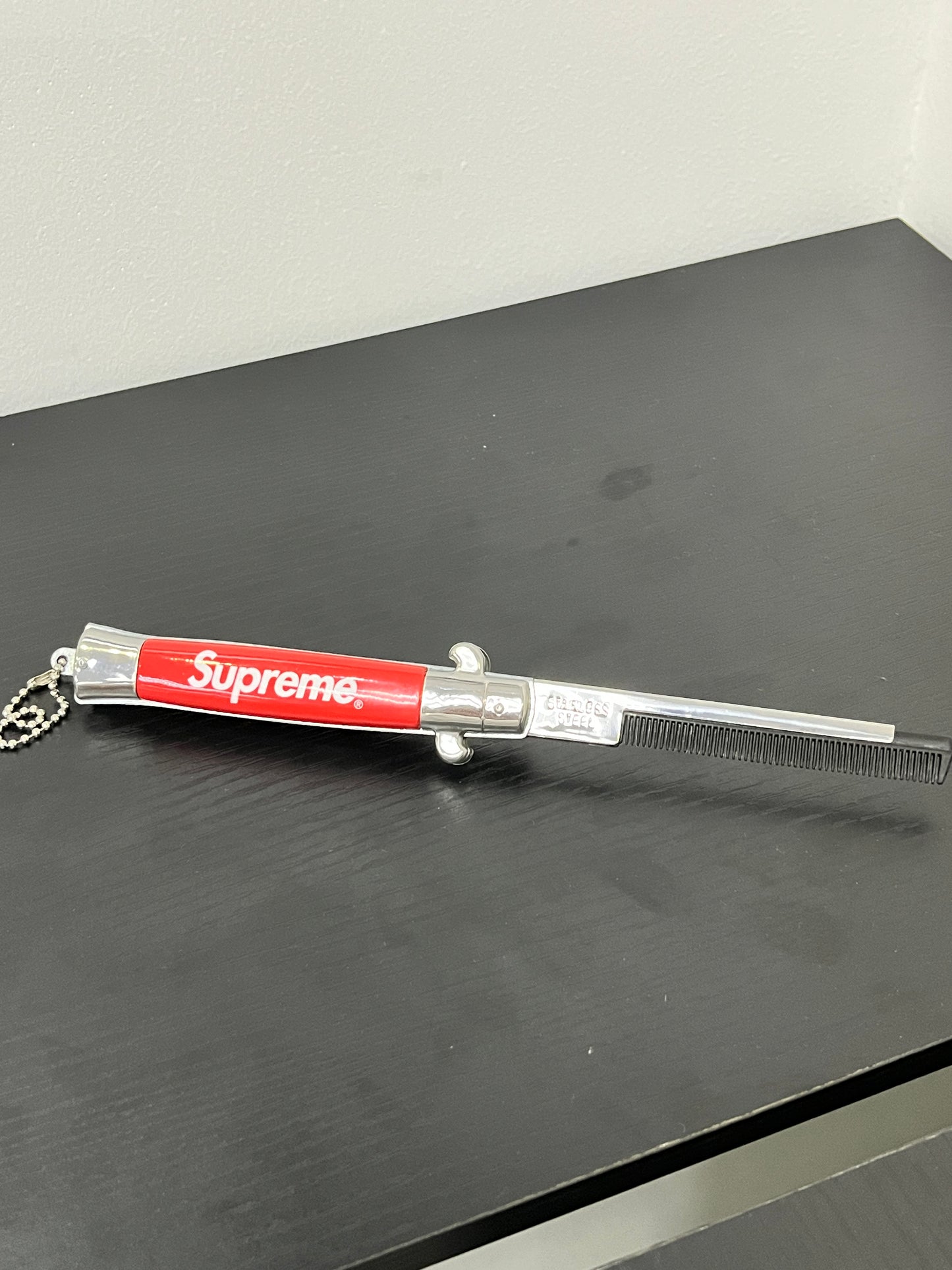 Supreme Switchable Comb