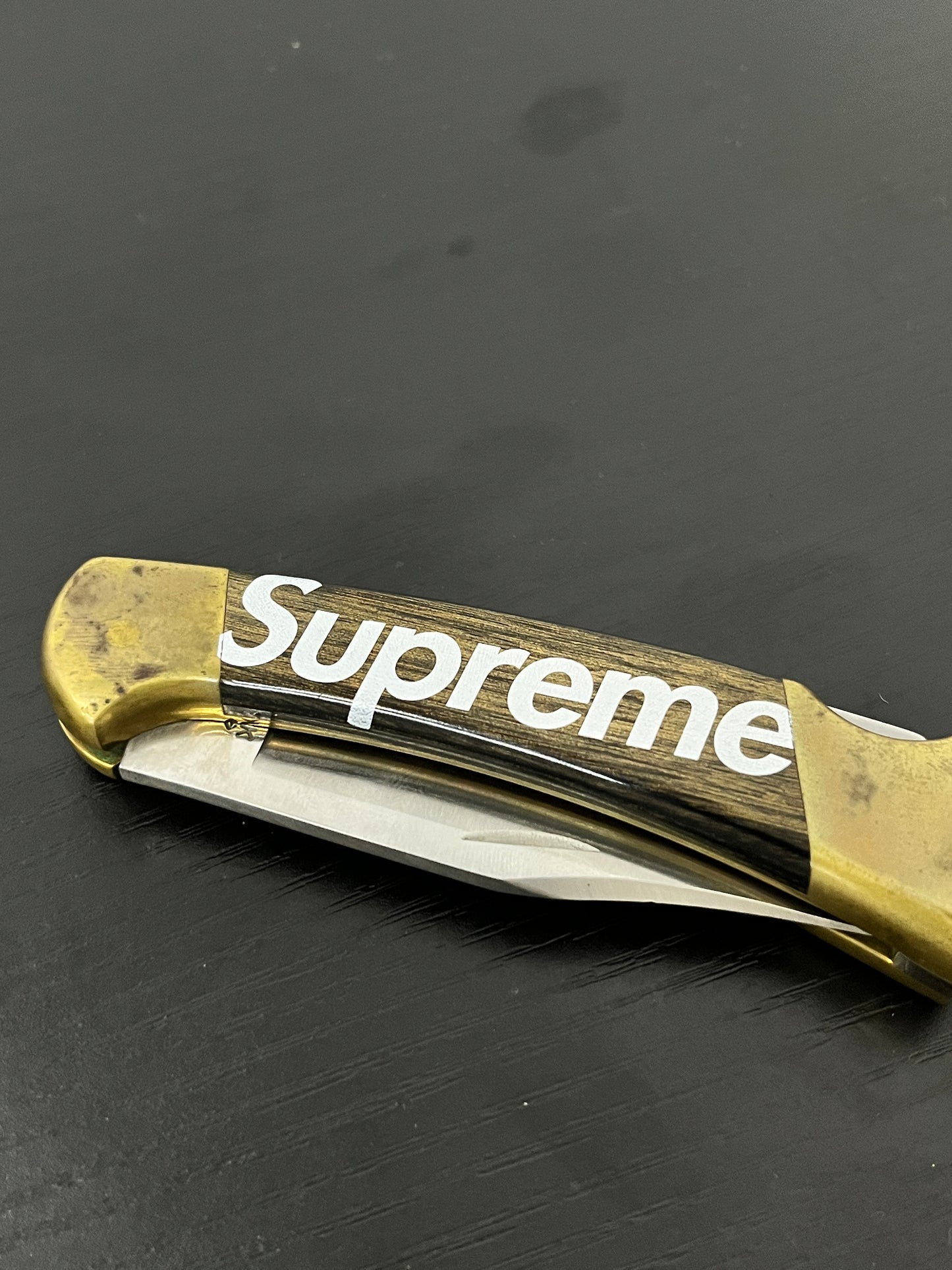 Supreme Knife Buck