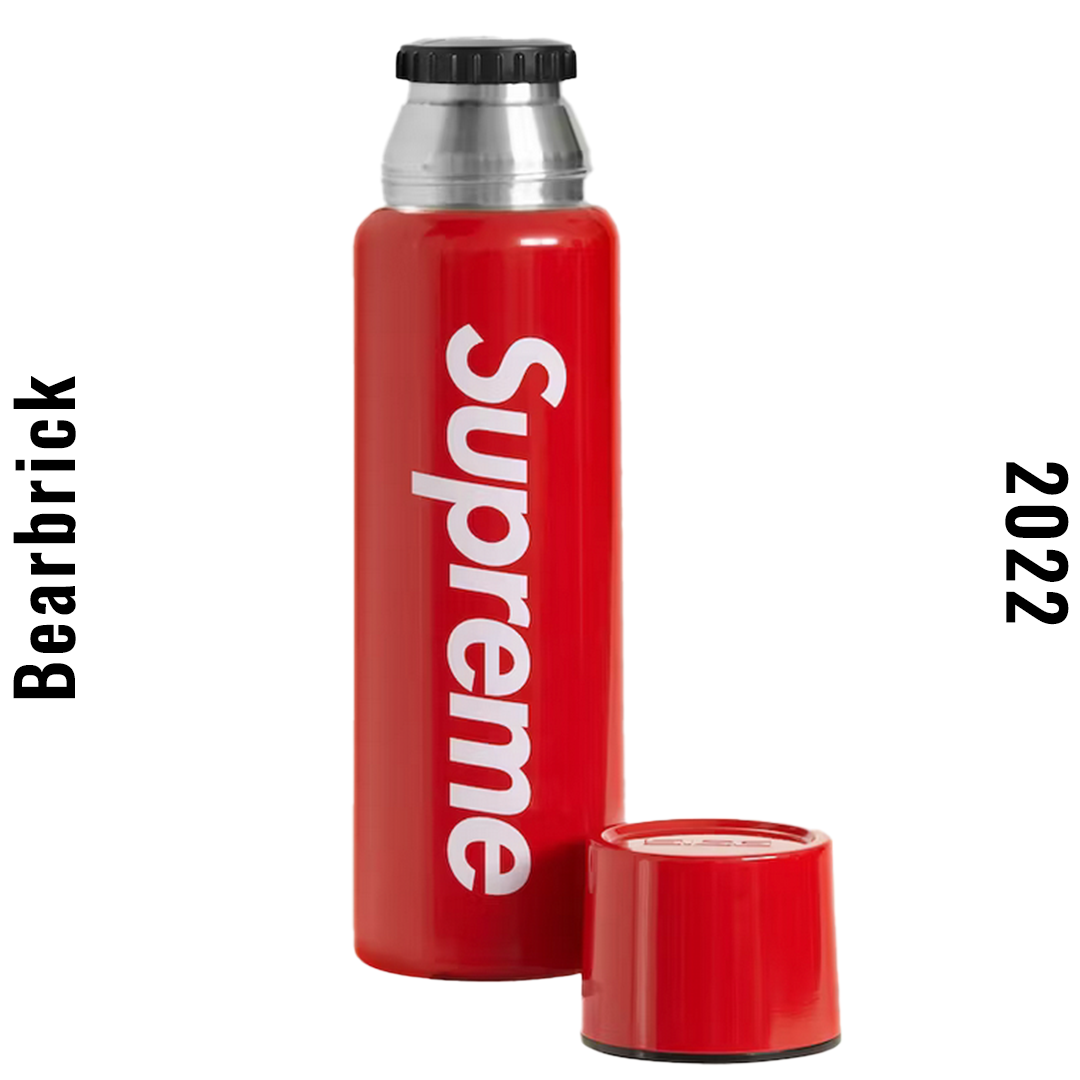 Supreme SIGG Vacuum Insulated 0.75L Bottle Red